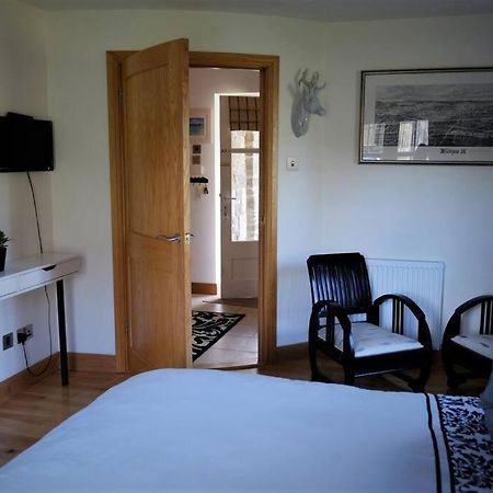 Loch Lomond Unique Selfcontained Bed+Bathroom Alexandria Kültér fotó
