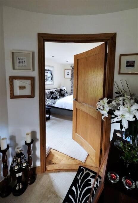Loch Lomond Unique Selfcontained Bed+Bathroom Alexandria Kültér fotó